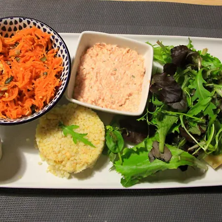 Le Jardin Des Pierres Brunes 3*