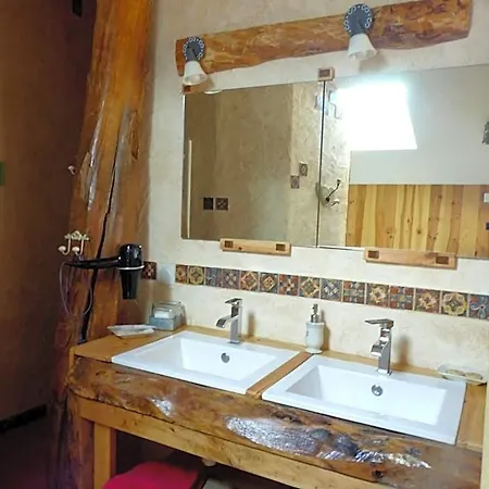 Bed & Breakfast Le Jardin Des Pierres Brunes Saint-Jean-des-Ollieres