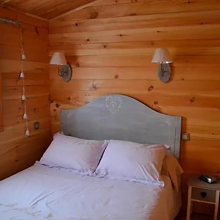 Bed & Breakfast Le Jardin Des Pierres Brunes Saint-Jean-des-Ollieres
