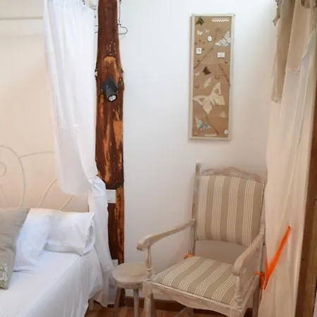 Bed & Breakfast Le Jardin Des Pierres Brunes Saint-Jean-des-Ollières