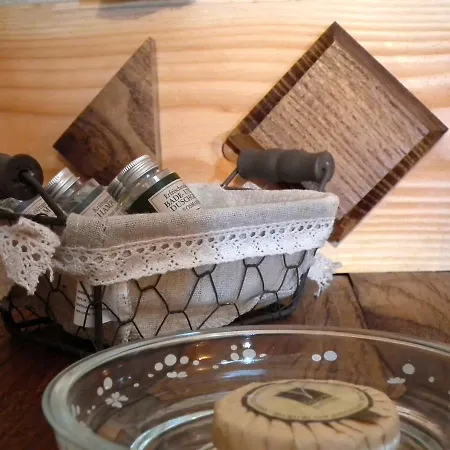 Le Jardin Des Pierres Brunes Bed & Breakfast Saint-Jean-des-Ollières